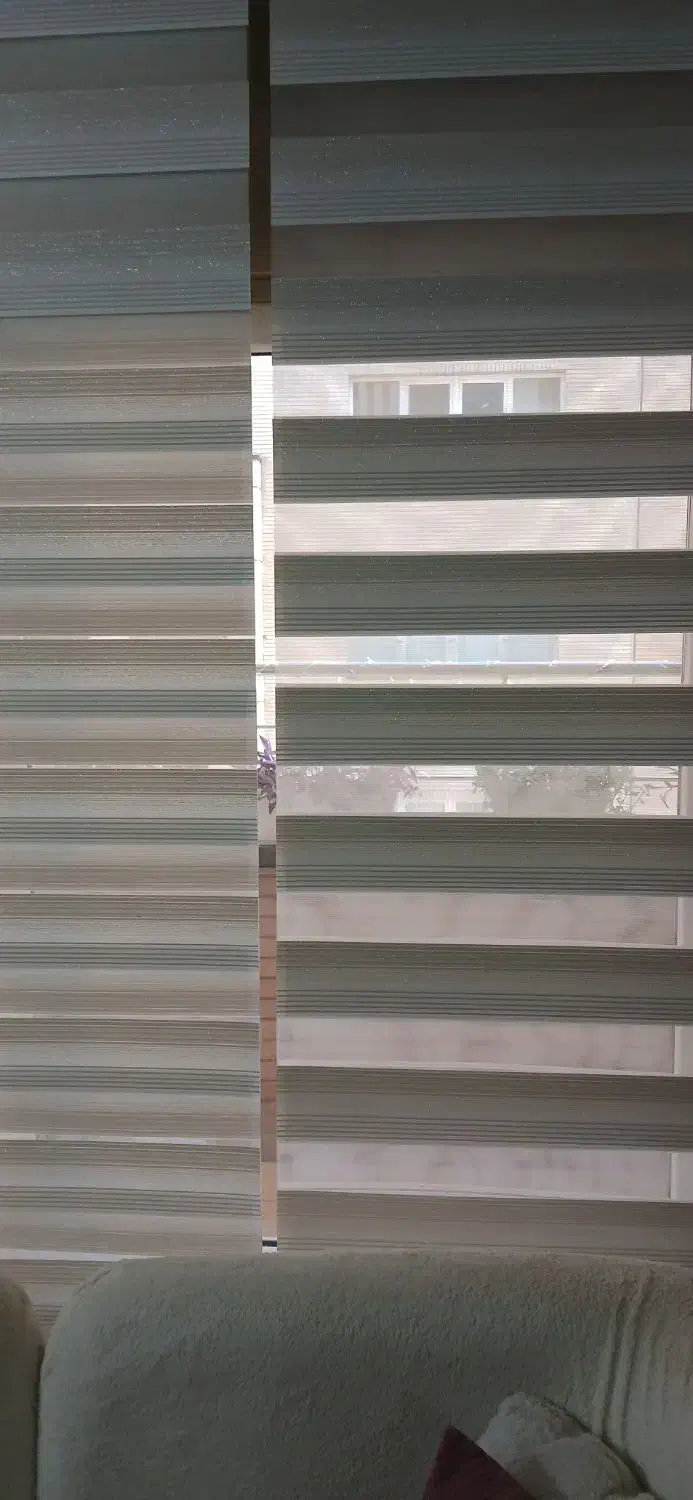 ۲ عدد پرده زبرا ۱۶۰ در ۲۸۰(هر کدام ۴.۵ متر مربع)|پرده، رانر، رومیزی|اصفهان, مهدی آباد|دیوار