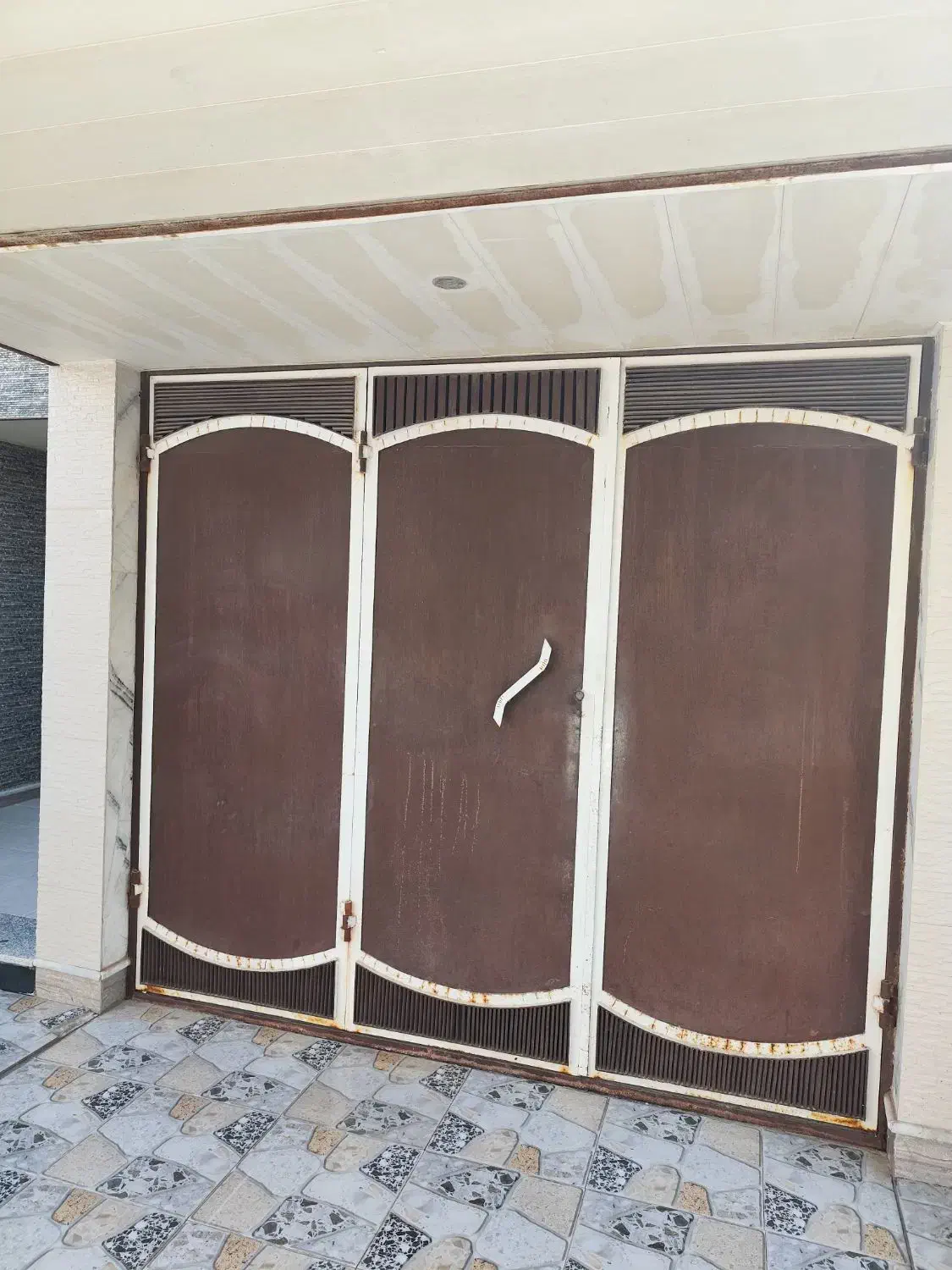 فروش درب پارکینگ و حیاط|مصالح و تجهیزات ساختمان|بندر دیر, |دیوار