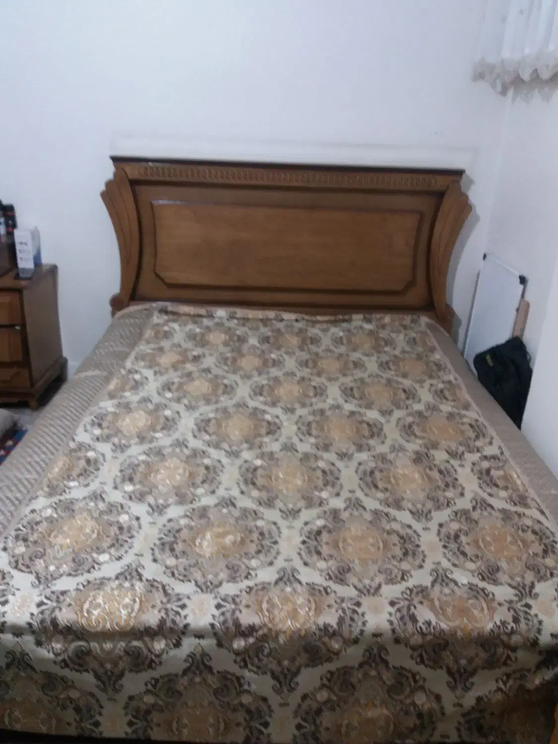 فروش تخت دونفره|تخت و سرویس خواب|شاهینشهر, عطار|دیوار