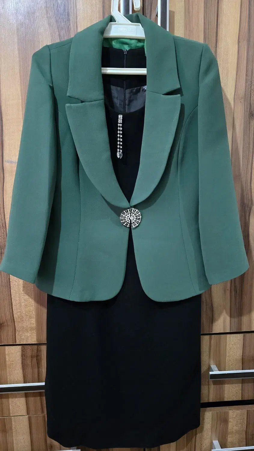 کت و سارافون|لباس|بیجار, |دیوار