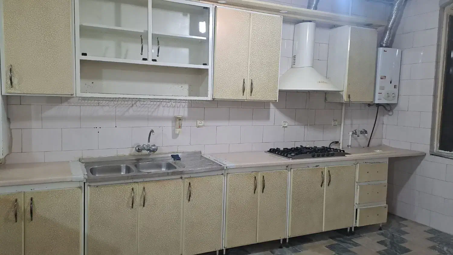 کابینت فلزی ۵ متر بالا و پایین|مصالح و تجهیزات ساختمان|دورود, |دیوار