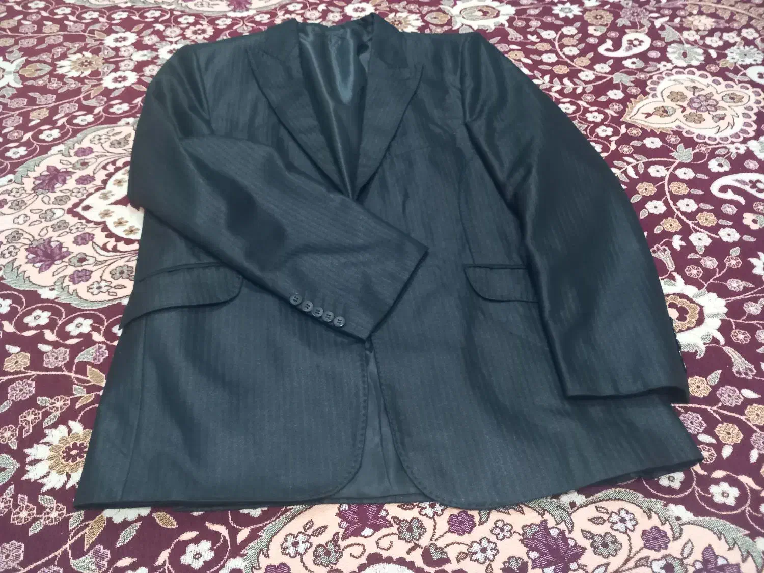 کت تک نو نو|لباس|آستانه اشرفیه, |دیوار