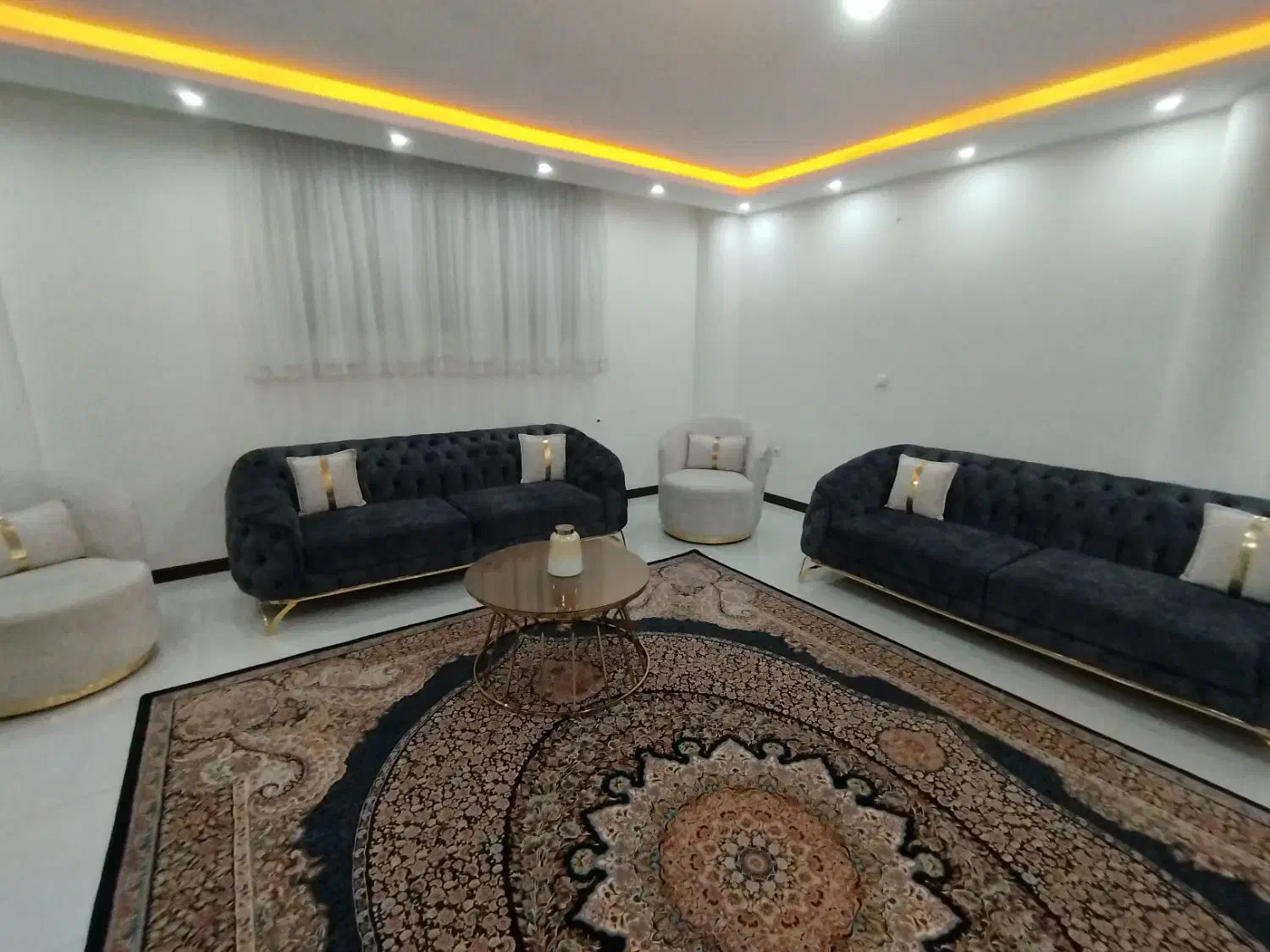 مبل|مبلمان خانگی و میز عسلی|فولادشهر, C2|دیوار