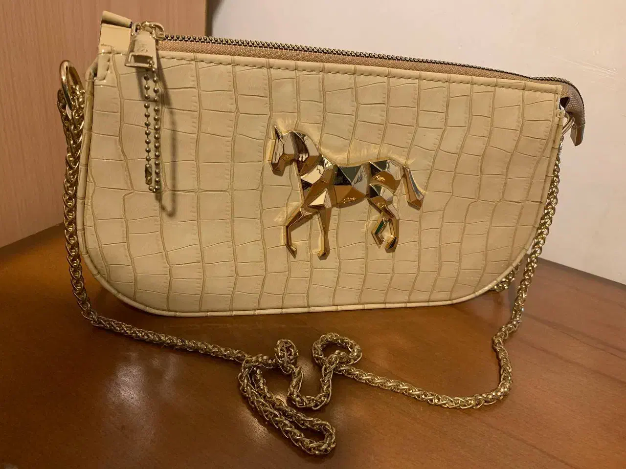 کیف مجلسی|کیف، کفش، کمربند|اردبیل, |دیوار