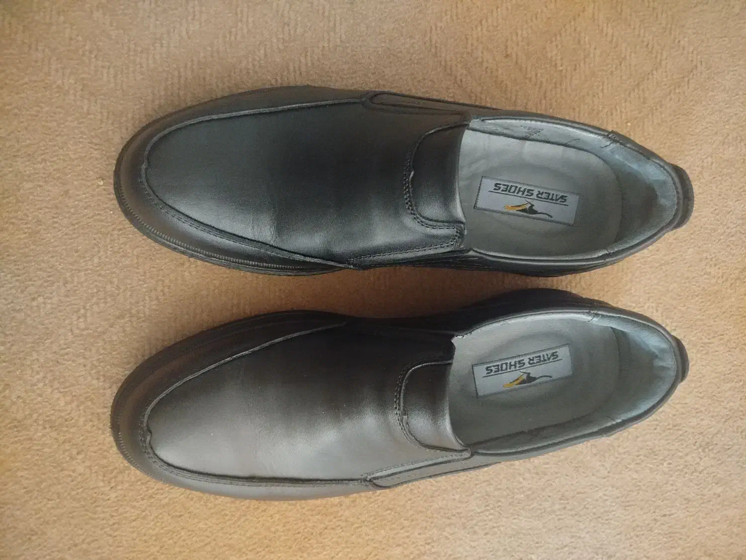 کفش|کیف، کفش، کمربند|بندر کنگان, |دیوار