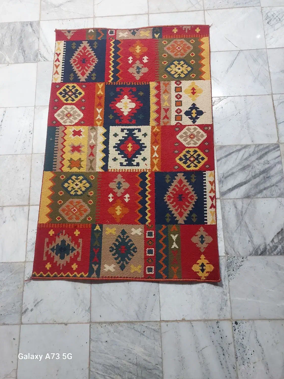 گلیم فرش ابعاد ۱×۱/۳۰ ونیم کاملا سالم|فرش|ورامین, ورامین|دیوار