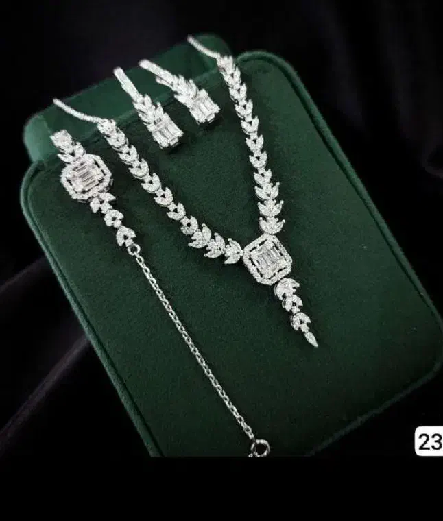 دستبند نقره و سرویس نقره 925عیار مخصوص عروس خانم|بدلیجات|تبریز, |دیوار