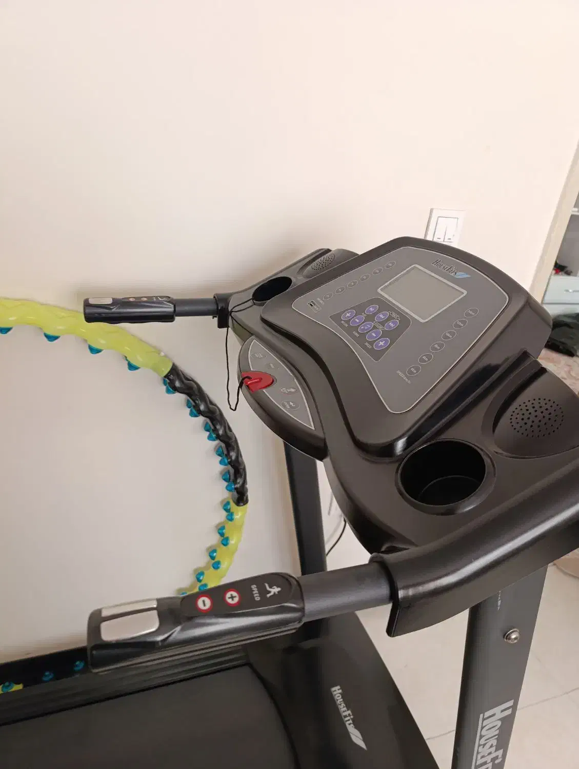 تردمیل|تجهیزات ورزشی|هشتگرد, شهرک گلها|دیوار