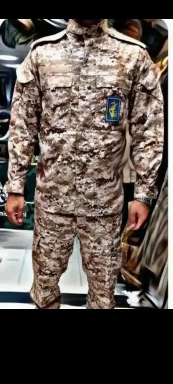 لباس و پوتین نظامی نو|لباس|شاهین دژ, |دیوار