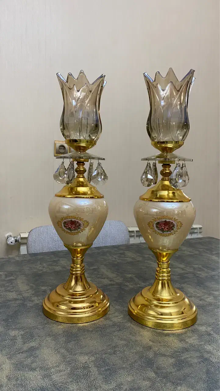 جفت شمعدان دکوری شیشه‌ای طرح لاله|صنایع دستی و سایر لوازم تزئینی|شهریار, شهریار|دیوار