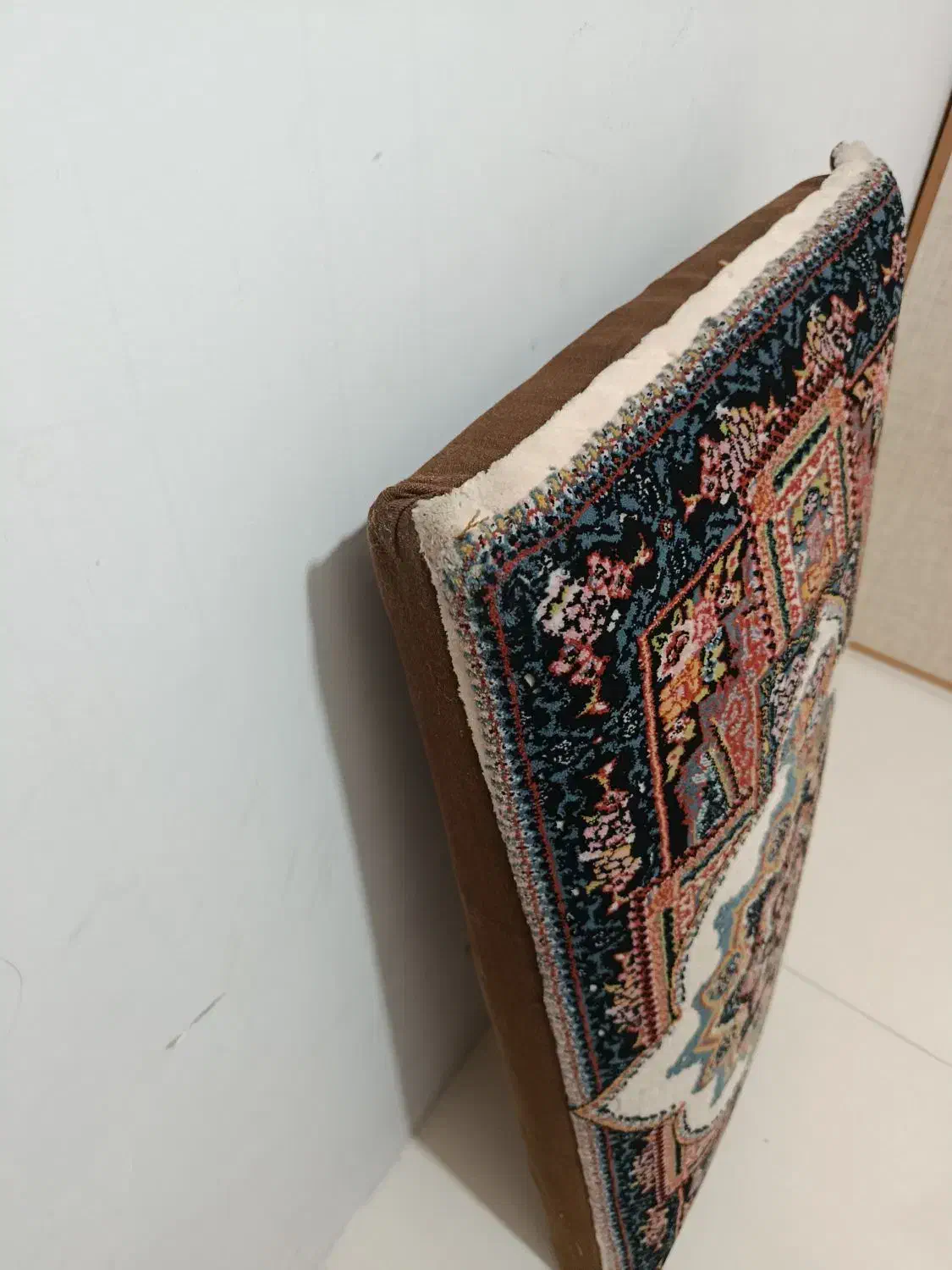 پشتی|پشتی|مشهد, ایثارگران|دیوار