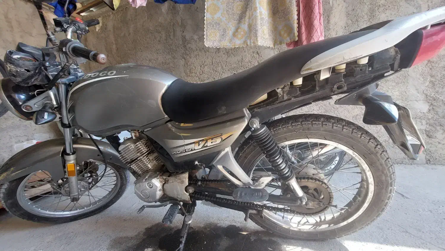 فروش یکدستگاه موتورسیکلت ایردوکو V6۱۲۵مدل ۹۰|موتورسیکلت|رویدر, |دیوار