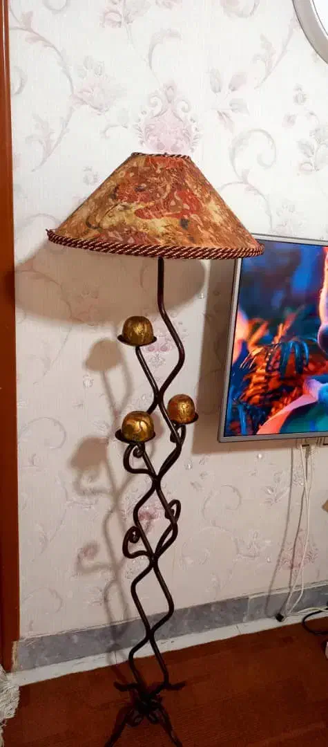 آباژور پایه فلزی|چراغ خواب و آباژور|لاهیجان, یحی آباد|دیوار