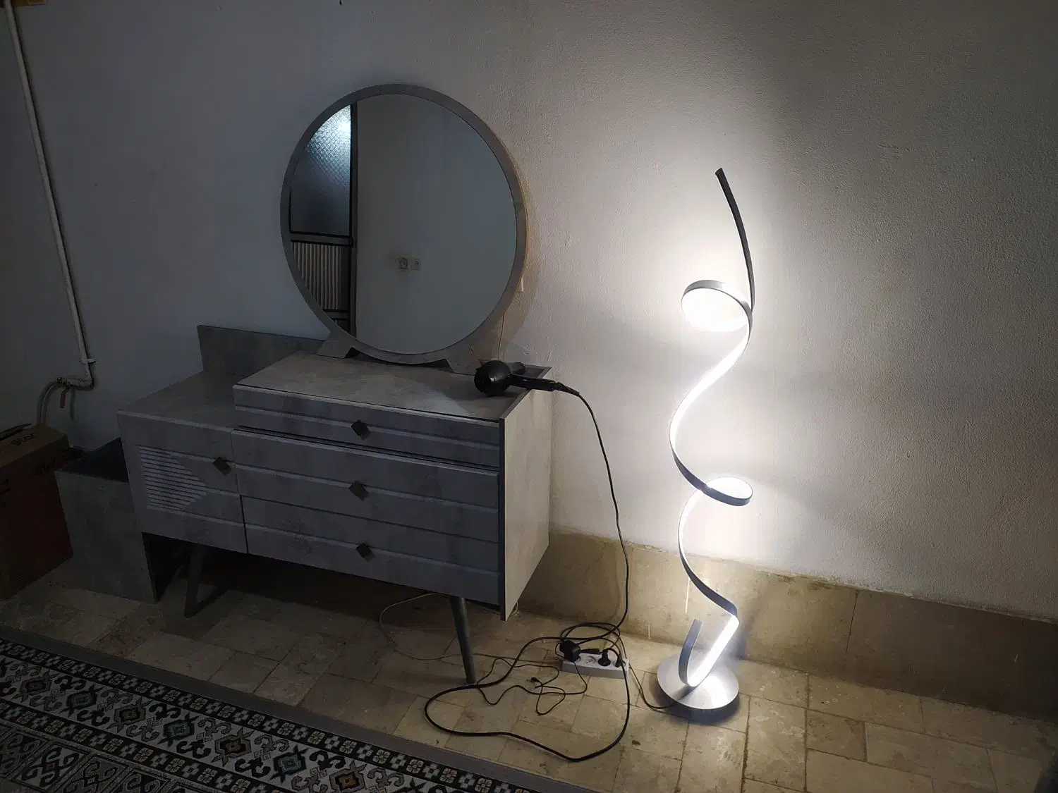 سرویس خواب دو نفره|تخت و سرویس خواب|شیراز, غدیر جنوبی|دیوار