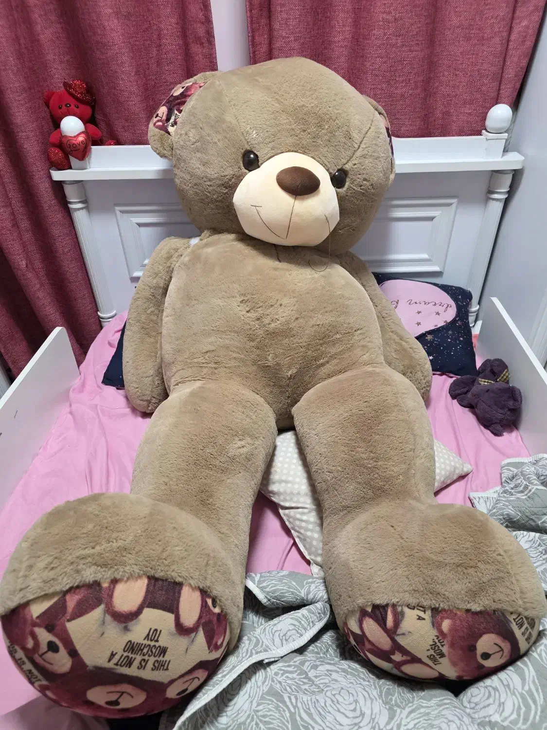 خرس بزرگ|اسباببازی بچه|اصفهان, درب کوشک|دیوار