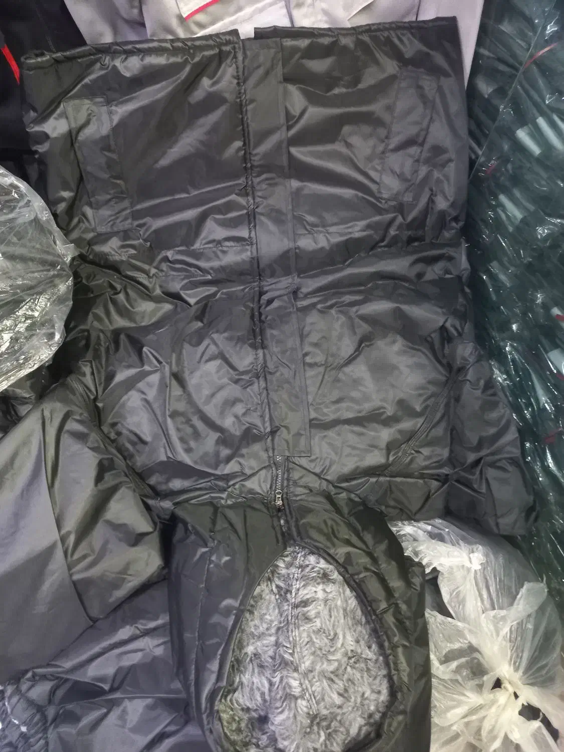 لباسکار کاپشن شلوار زمستان خزدار نمدی،بارانی وپانچ|لباس|تهران, حسنآباد|دیوار