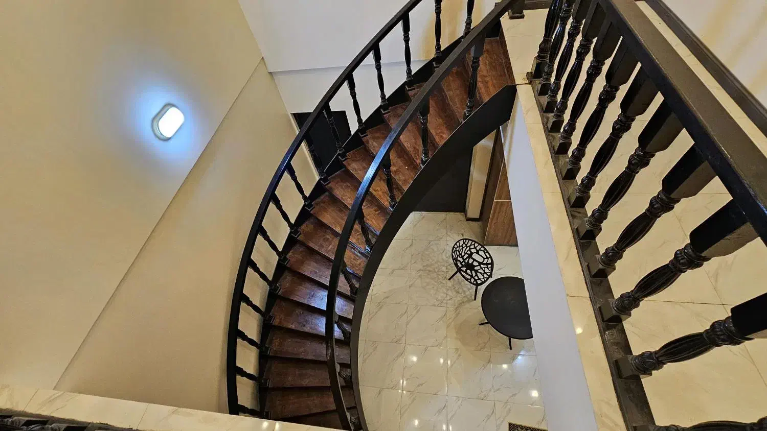 ویلایی.۵۰۰ متری .بنای ۱۶۰ مهرآباد. رودهن|فروش خانه و ویلا|رودهن, |دیوار