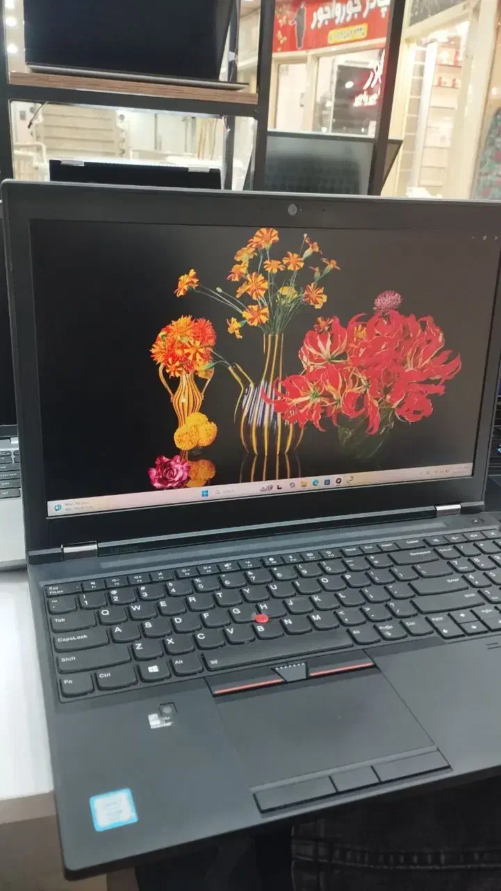 4گیگ گرافیک مجزا 4k و 20گیگ share|رایانه همراه|قم, صفائیه|دیوار