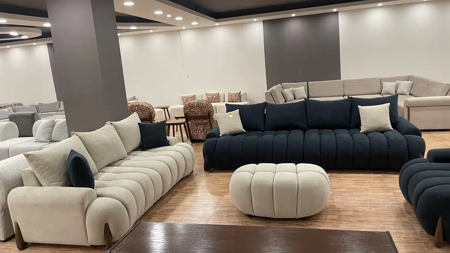 مبل راحتی|مبلمان خانگی و میز عسلی|کرج, چمران|دیوار