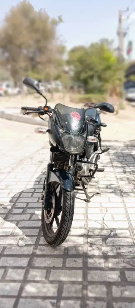 باجاج پالس ۲۲۰ مشکی|موتورسیکلت|تهران, تهرانپارس شرقی|دیوار