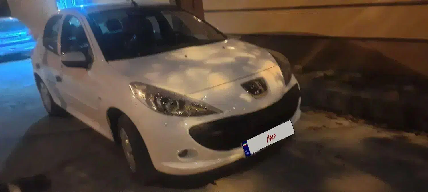 ۲۰۷ سقف فلز|خودرو سواری و وانت|نائین, |دیوار