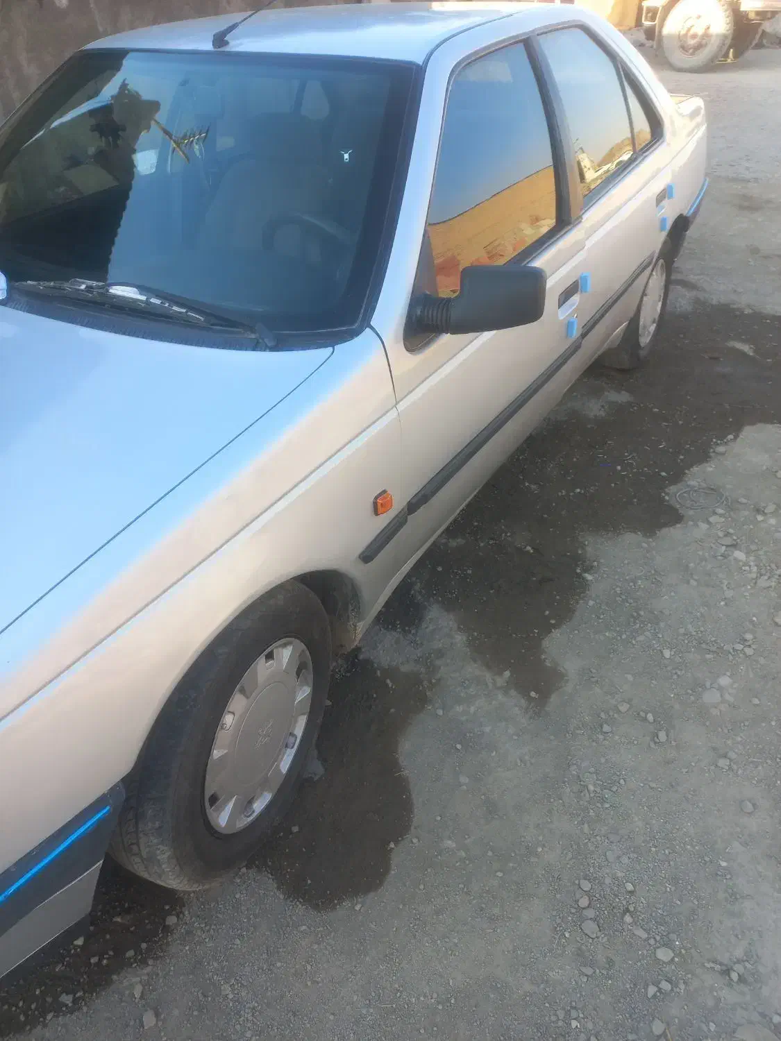 .پژو ۴۰۵ نقره ای مدل ۱۳۸۸ قرچک ورامین|خودرو سواری و وانت|قرچک, ولی آباد|دیوار