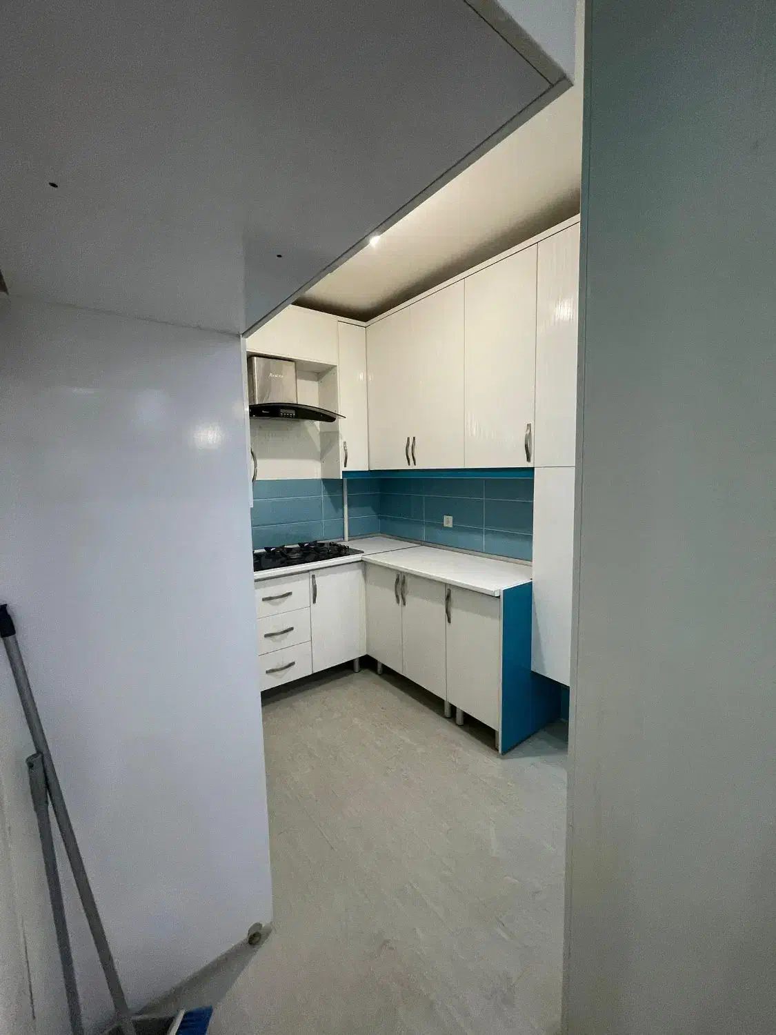 ۵۳متر ۱خ طبقه اول بازسازی شده در ستارخان خ شادمان