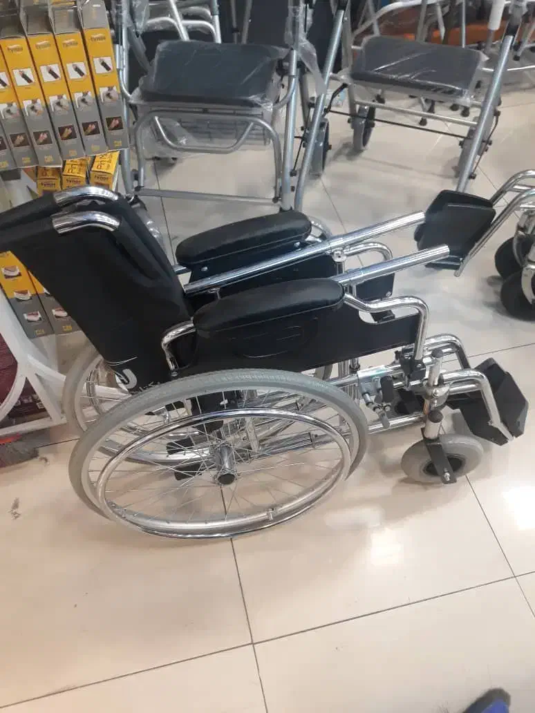 انواع ویلچر به قیمت عمده|آرایشی، بهداشتی، درمانی|شیراز, فضلآباد|دیوار