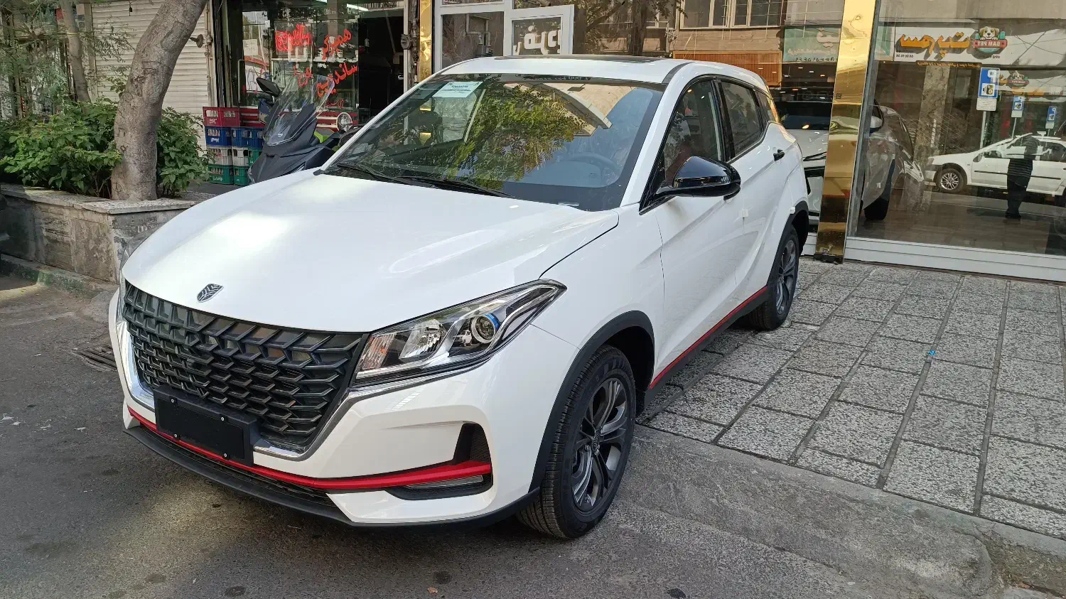 لاماکو فلو با اقساط بلند مدت|خودرو سواری و وانت|تهران, پونک|دیوار