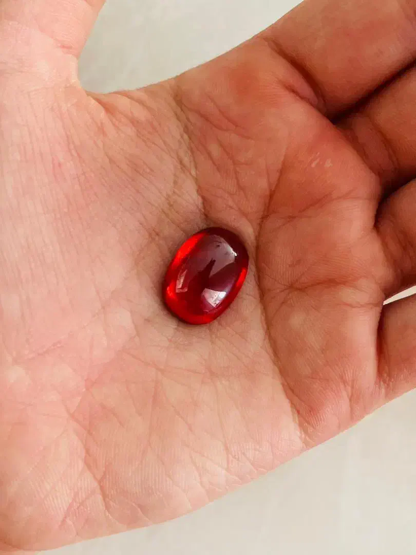 نگین یاقوت سرخ|جواهرات|هشتگرد, شهرک وحدت|دیوار