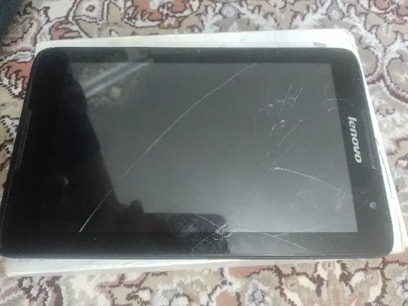 تبلت لنوو|تبلت|قم, چهار امامزاده|دیوار