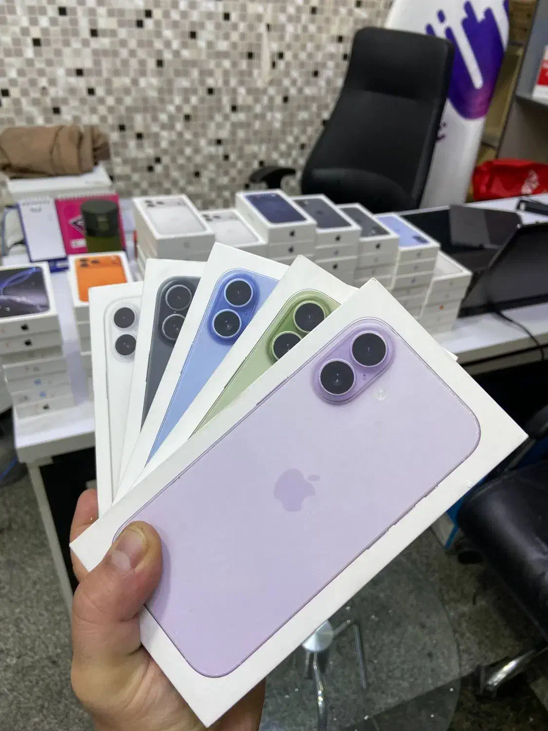 گوشی اپل آیفون ۱۷ معمولی با حافظه ۲۵۶ گیگابایت|موبایل|تهران, فلسطین (میدان انقلاب)|دیوار