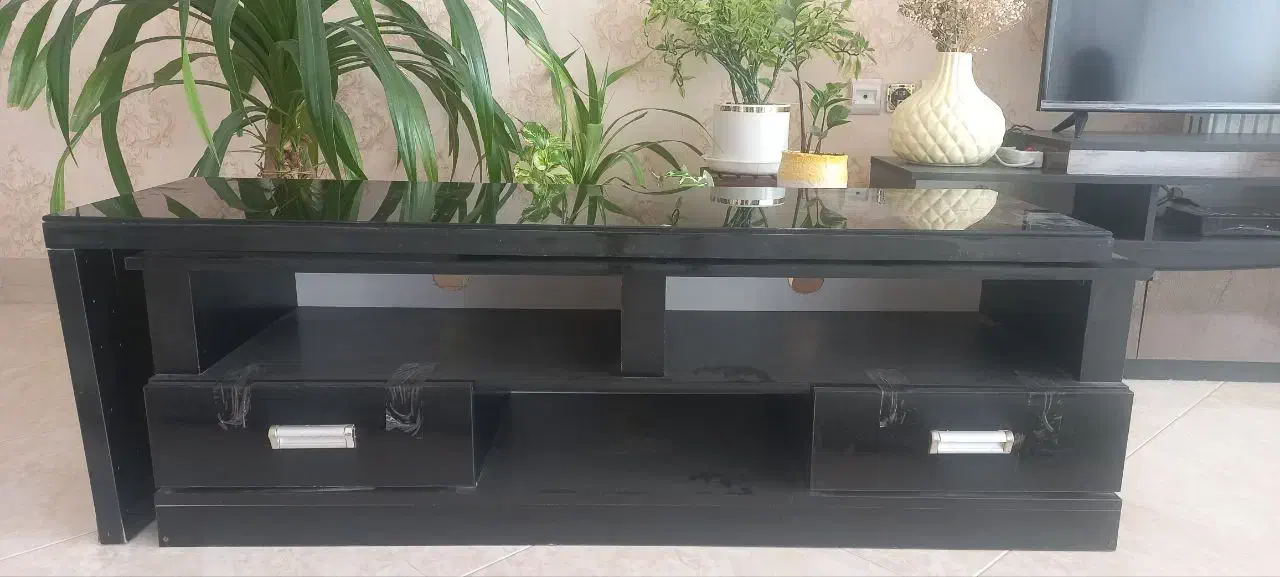 میز تلوزیون|میز تلویزیون|نیشابور, گمنام غربی|دیوار