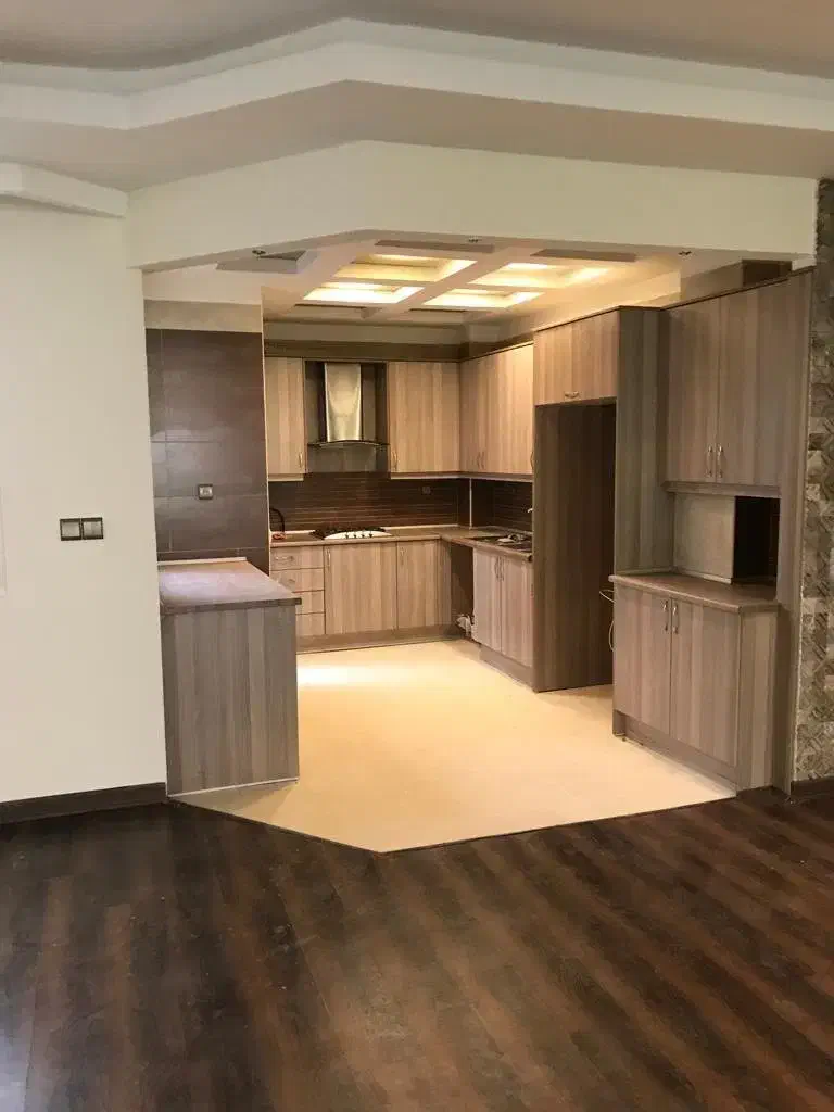 ۱۱۱ متر / ایران زمین / امکانات فول