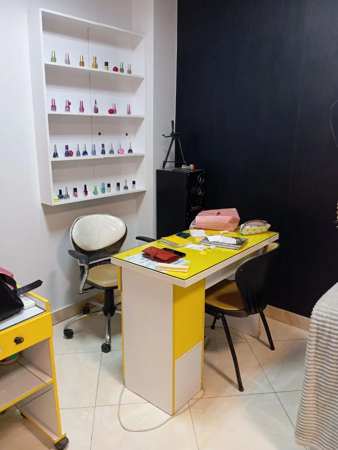 فروش وسایل سالن آرایشی|آرایشگاه و سالن‌های زیبایی|شهریار, کردزار|دیوار