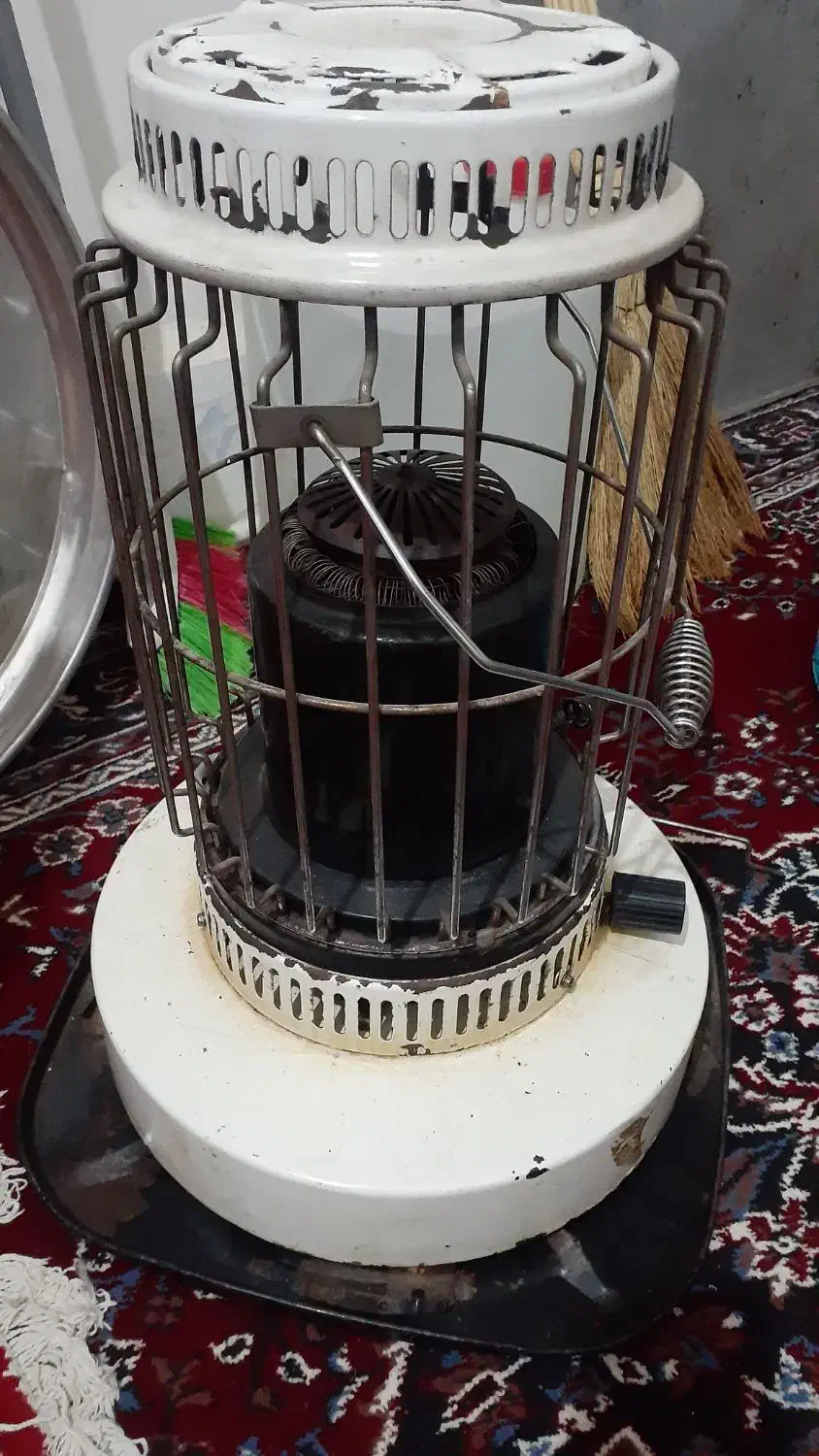 چراغ نفتی آترا|بخاری، هیتر، شومینه|نیمروز, |دیوار