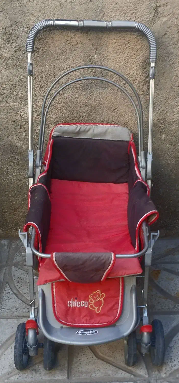 دو عدد کالسکه و یک عدد روروئک|کالسکه و لوازم جانبی|آبیک, |دیوار