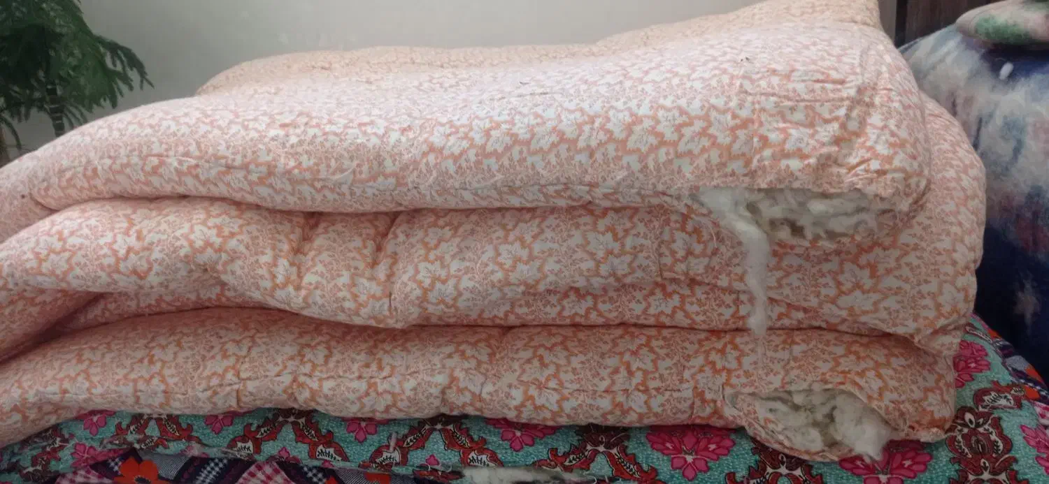 بالش وتشک و رختخواب|رختخواب، بالش، پتو|شاهینشهر, شهرک میلاد|دیوار