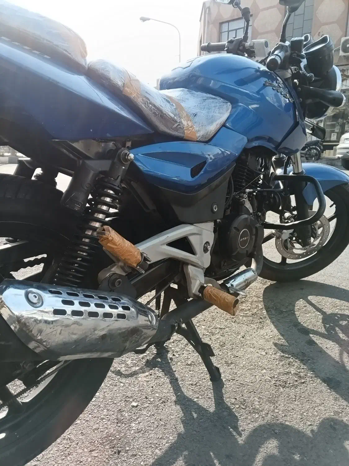 پالس ۱۸۰|موتورسیکلت|تهران, دهم فروردین|دیوار