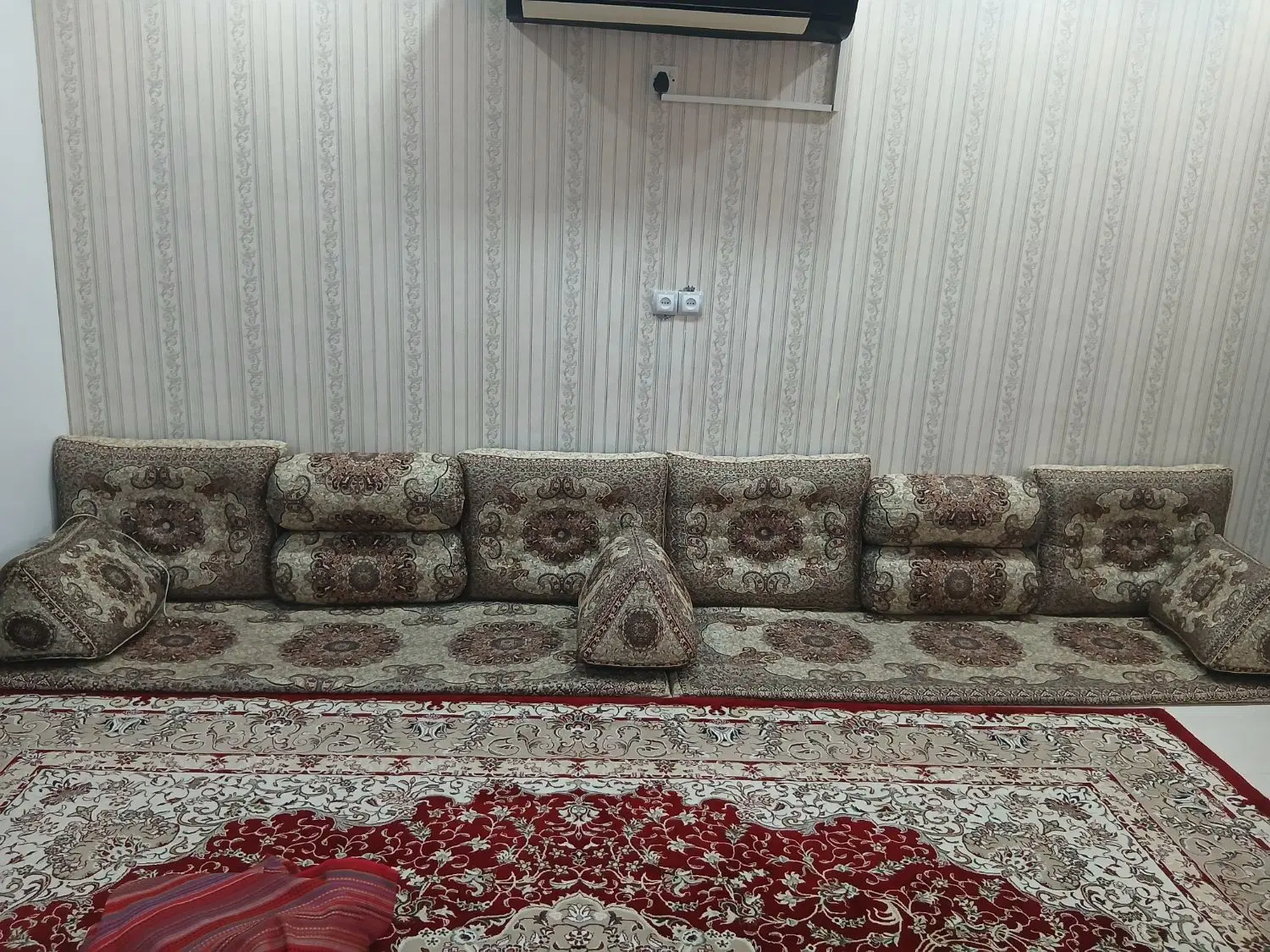 مبل خلیجی|پشتی|اهواز, اسماعیلیه|دیوار