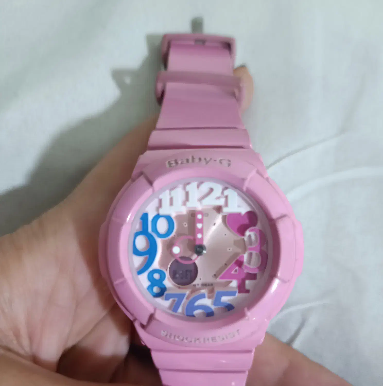 جی شاک بی بی|ساعت|ری, منصوریه منگل|دیوار