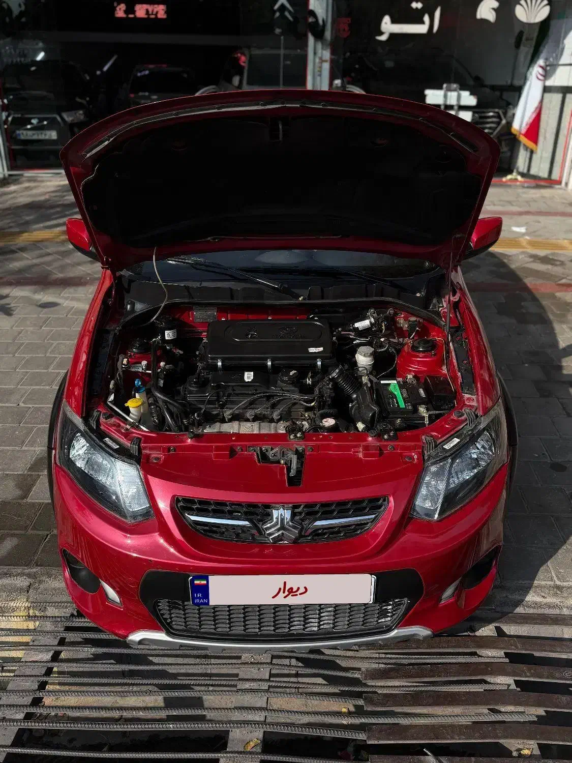 کوییک Rدورنگ ۳۲تا کار ماشین استثنایی مدل ۹۸|خودرو سواری و وانت|تبریز, |دیوار