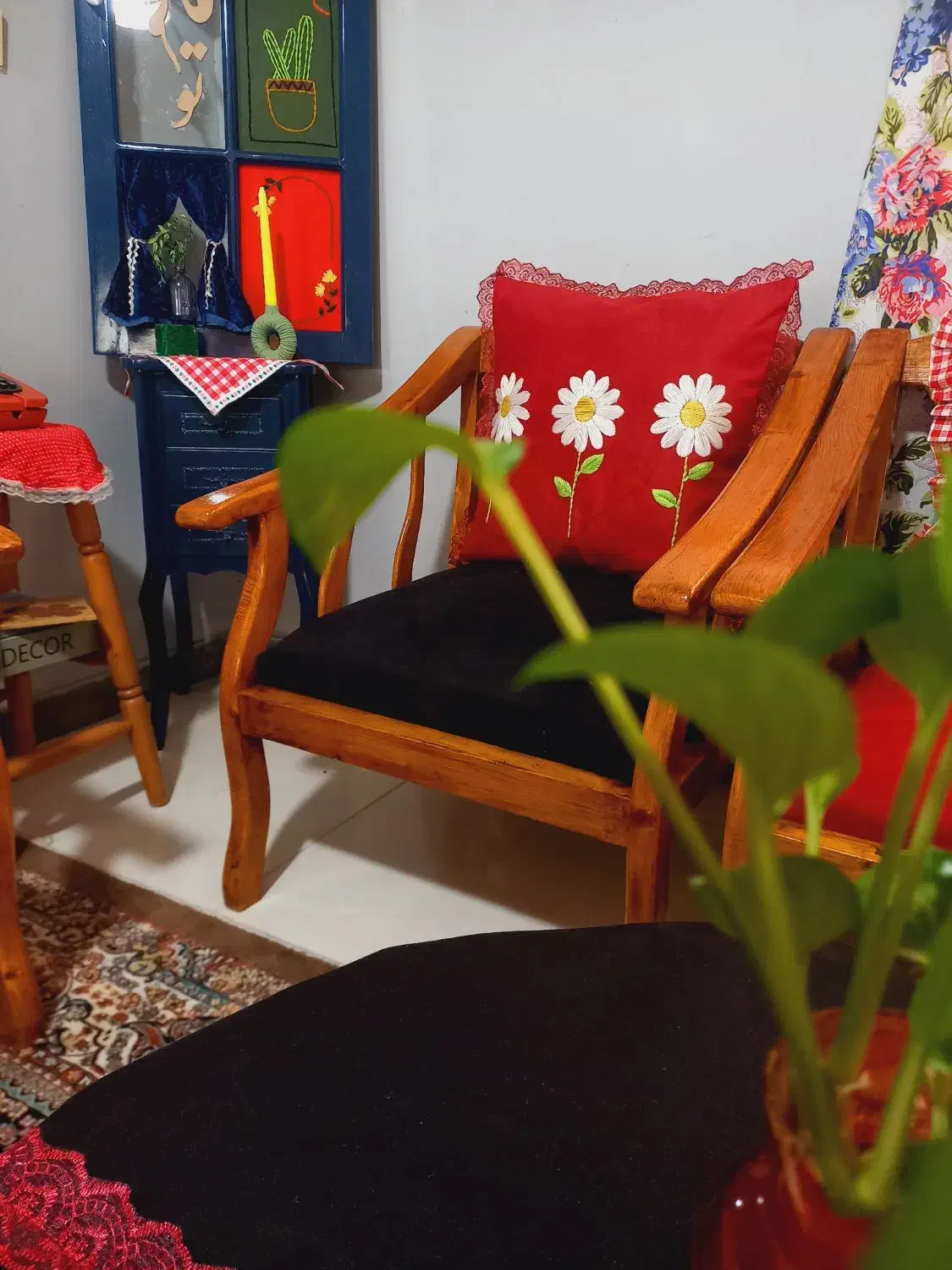 مبل ۸ نفره سنتی|مبلمان خانگی و میز عسلی|بابل, |دیوار