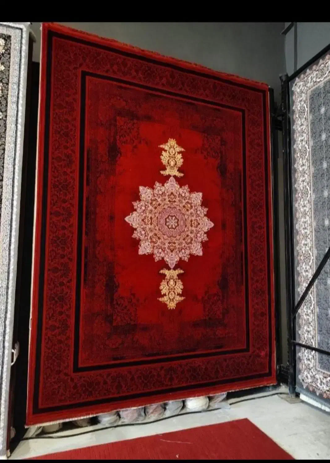 فرش همیشه بهار کاشان ۷۰۰ شاانه ۱۲۰۰ شانه ۱۵۰۰ شانه|فرش|شیراز, فرهنگیان|دیوار