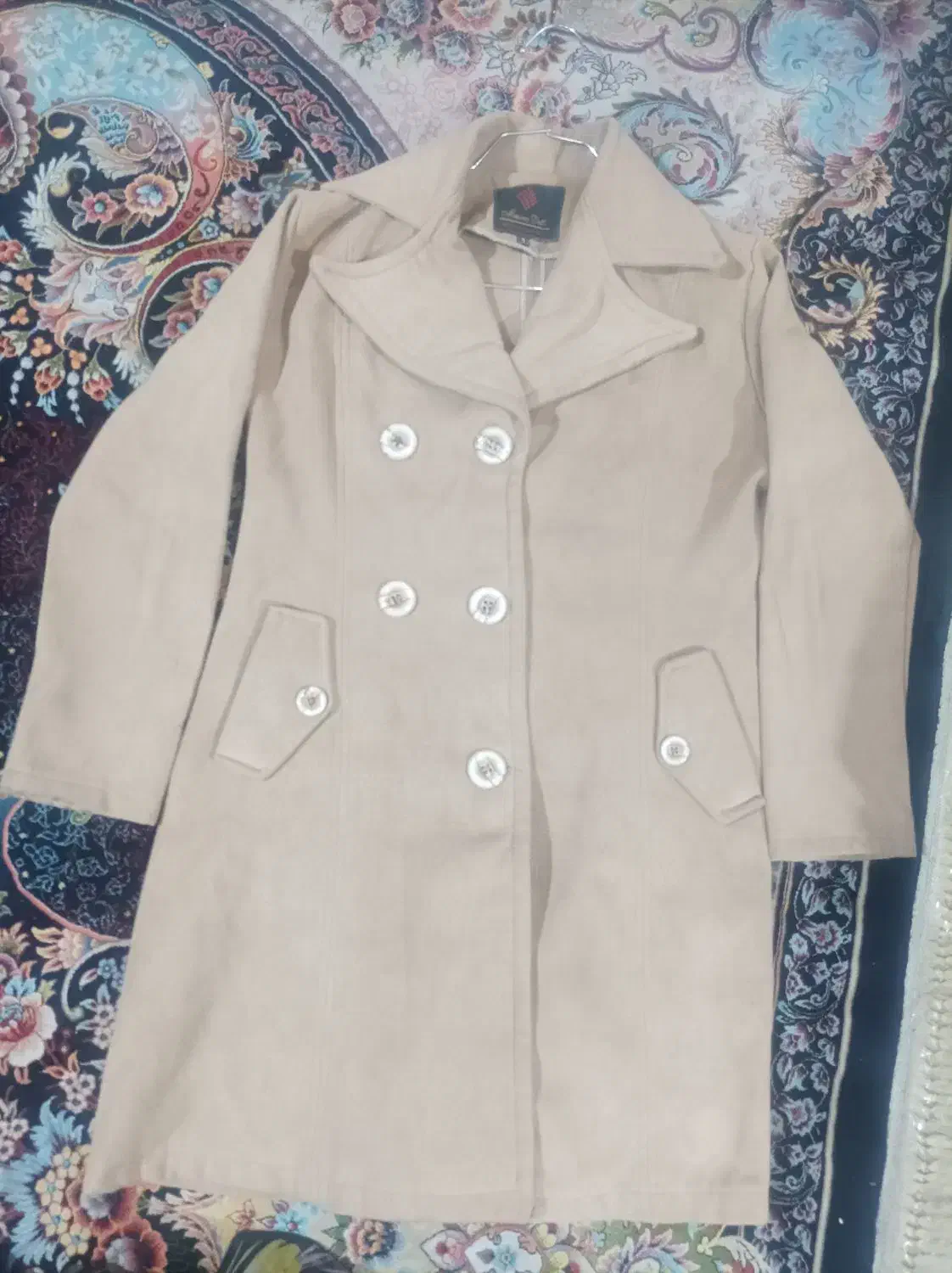 پالتو در سه رنگ وطرح|لباس|شیراز, کاراندیش|دیوار