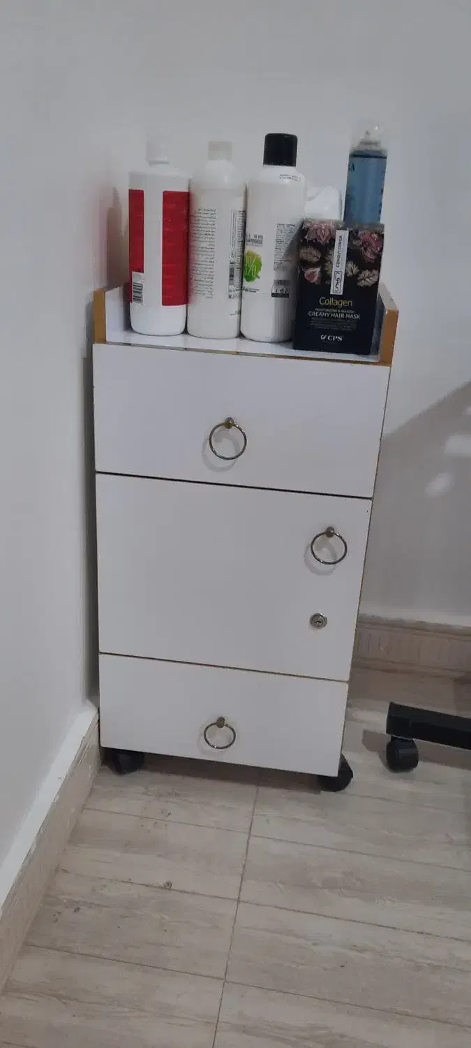 ترولی مخصوص سالن زیبایی|آرایشگاه و سالنهای زیبایی|جیرفت, |دیوار