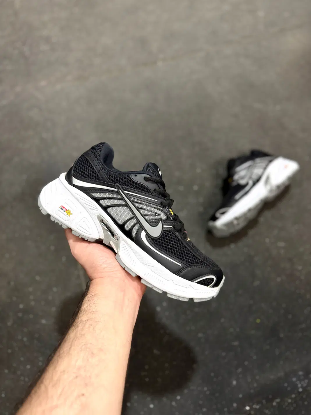 کتونی نایک موتو Nike moto 2kکفش رانینگ ورزشی|کیف، کفش، کمربند|تهران, نعمتآباد|دیوار