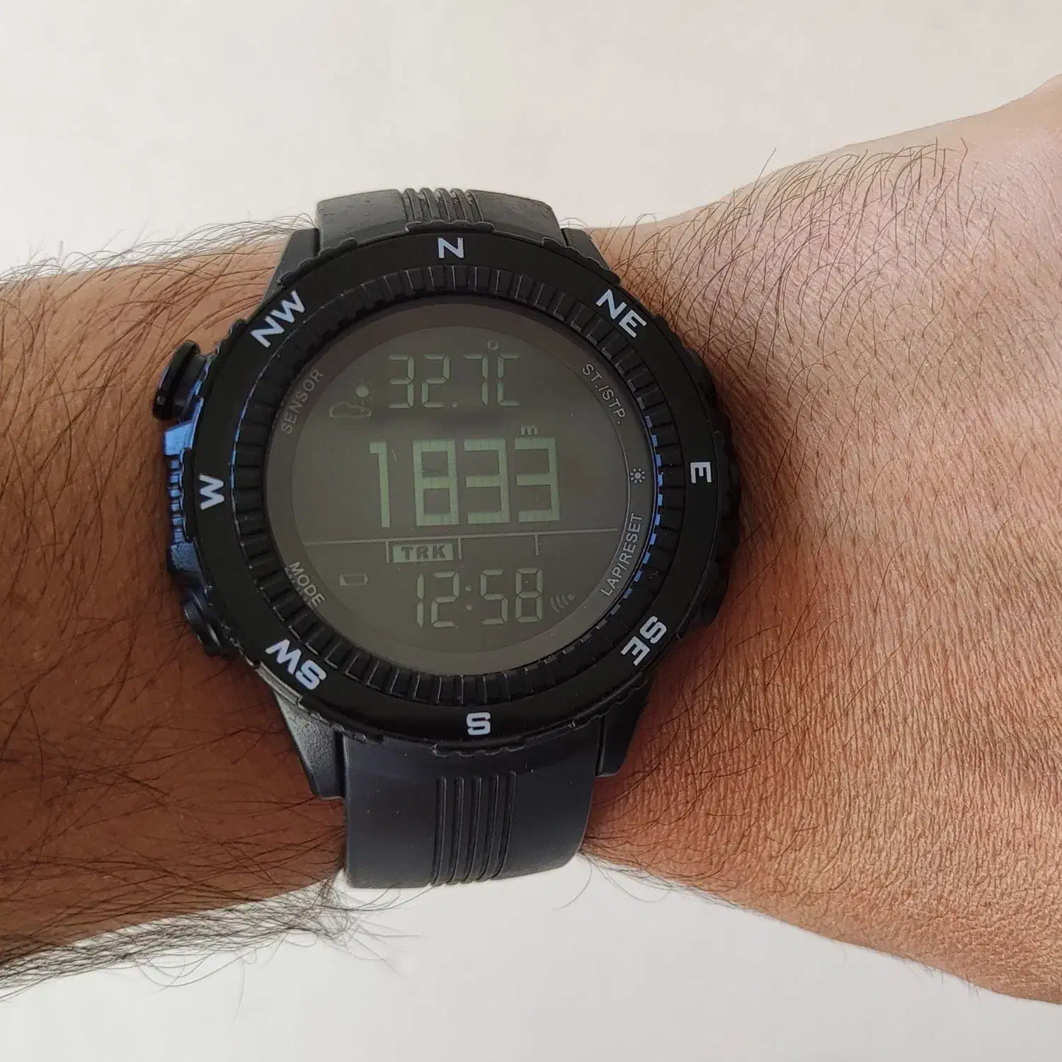 ساعت کوهنوردی حرفهای با قابلیت پیش بینی آب و هوا|ساعت|تهران, گیشا|دیوار