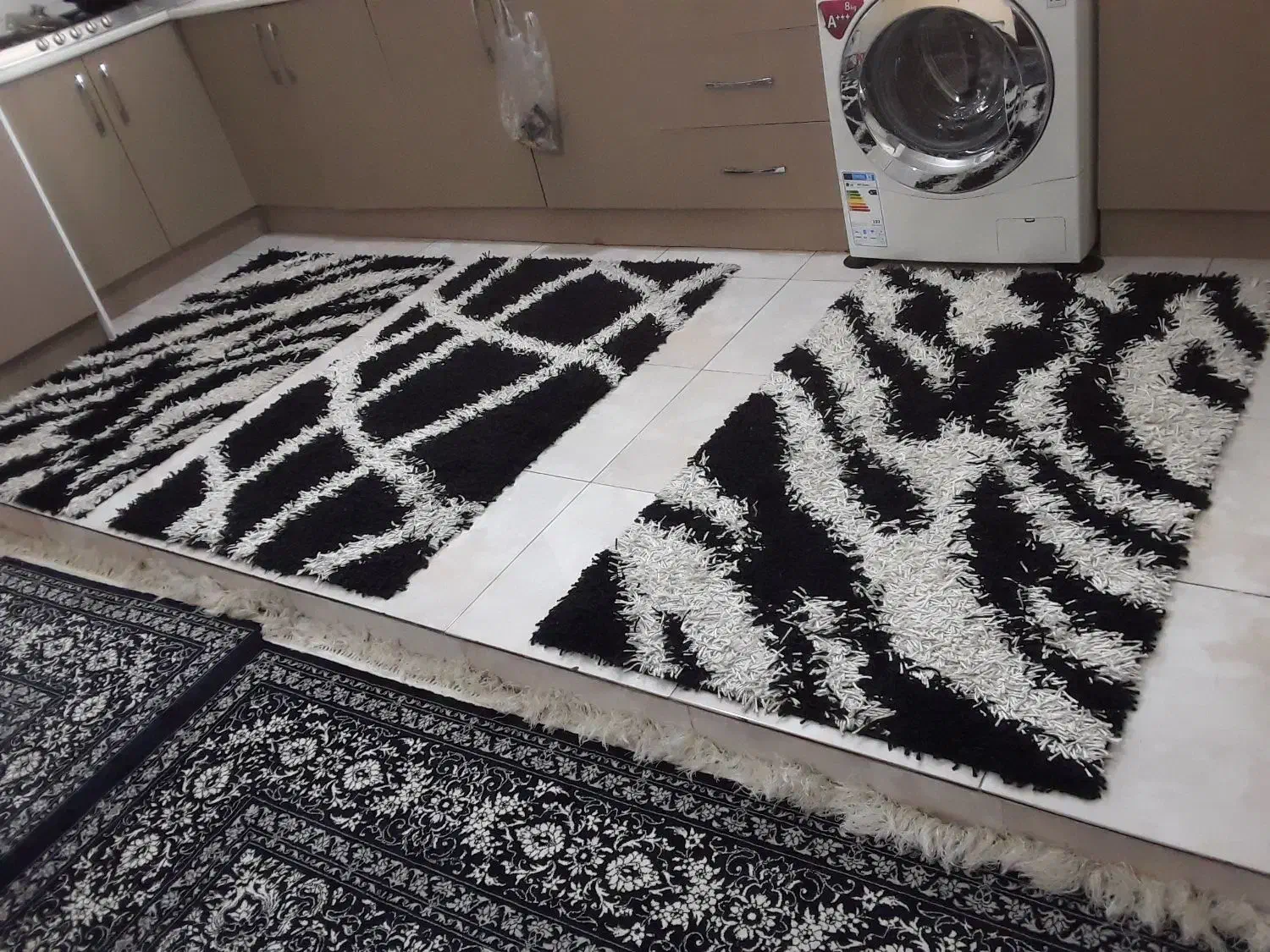 3عدد فرش یک در یک نیم|فرش|ری, تصفیه خانه|دیوار