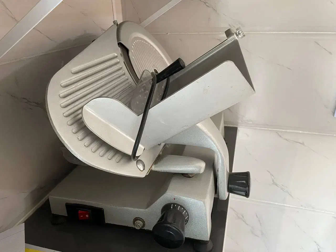 کالباس بر برند محک|فروشگاه و مغازه|سمنان, |دیوار